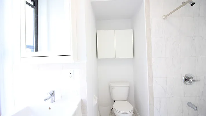 Rented by True Real Estate Group | media 25