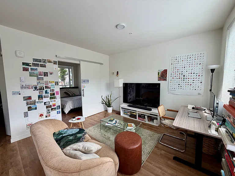 121 12th Ave E #307 — Photo 1