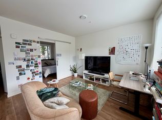 121 12th Ave E #307, Seattle, WA 98102
