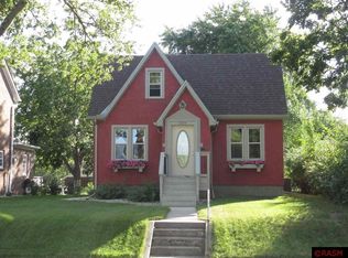 1004 S Broadway St, New Ulm, MN 56073