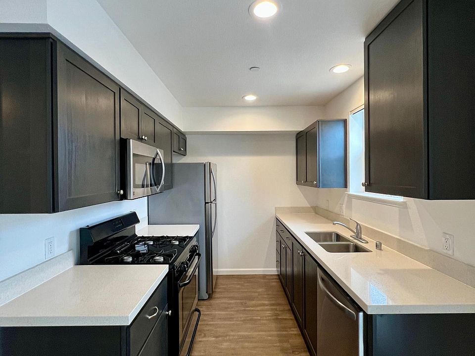 Esposti Park Apartments 99 Kendall Way Windsor CA Zillow