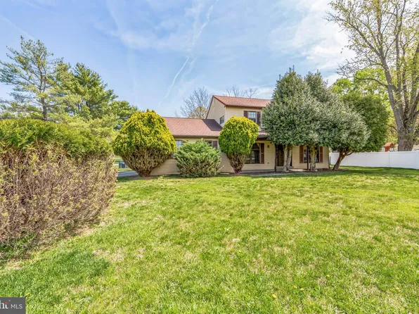 793 Tory Hollow Rd, Berwyn, PA 19312