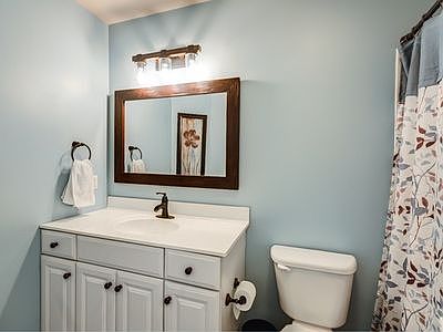 3rd image of 3900 Pine Lake Ct