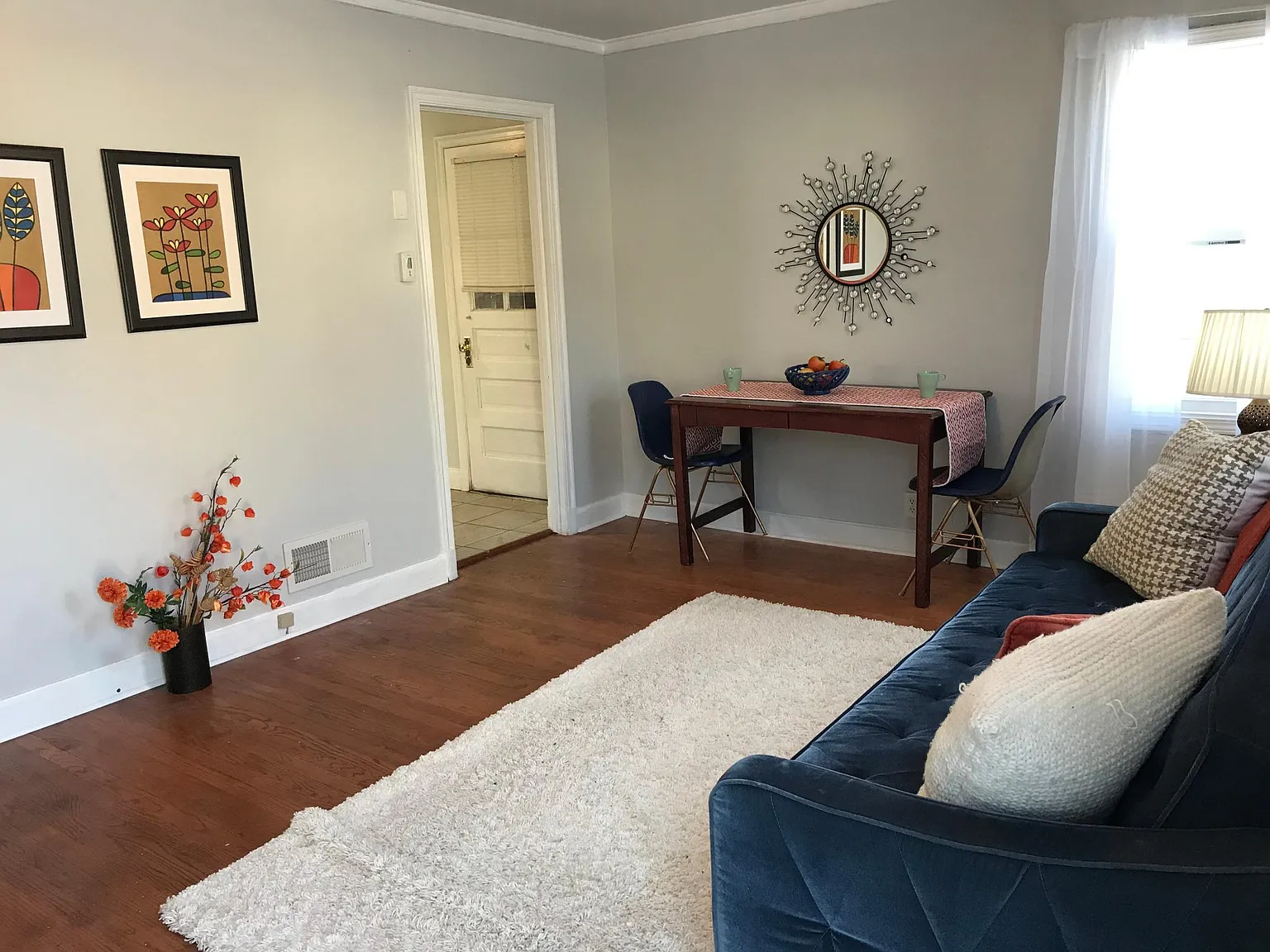 3 bed, 1020 sqft, $1,390 — Photo 3