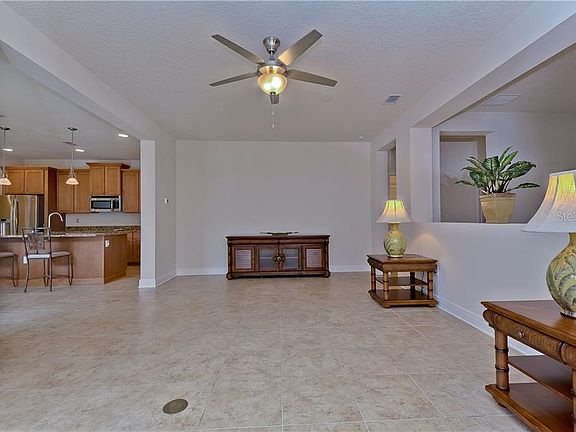 5th image of 7030 Briarhill Ct