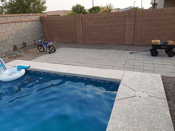 2nd image of 18539 W Vista Norte St