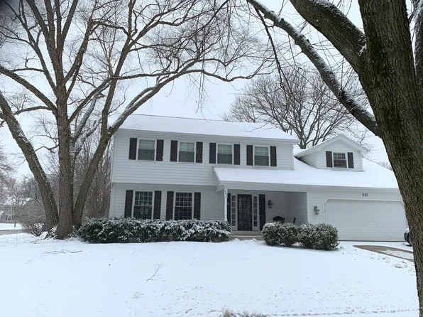 961 Tim Tam Cir, Naperville, IL 60540