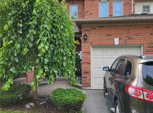 3 Jays Dr, Whitby, ON L1R2P5