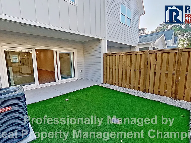 The Pinnacle Townhomes — Photo 26