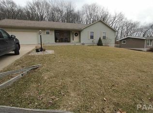 1134 N Nancy St, East Peoria, IL 61611