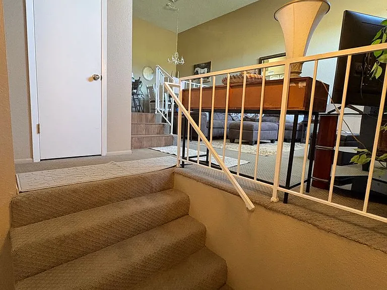 1905 Palmer Dr #8 — Photo 9