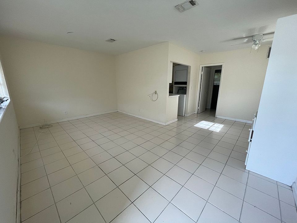 1st image of 244 Wenonah Pl #250