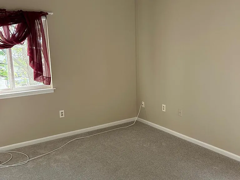 54 Garfield Ave #B — Photo 13
