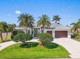 1467 Marlin DR, NAPLES, FL 34102