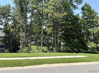 5118 Everett Ave, Floyds Knobs, IN 47119