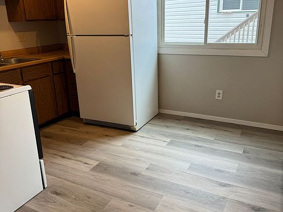 3rd image of 532 Oregon Ave APT 1
