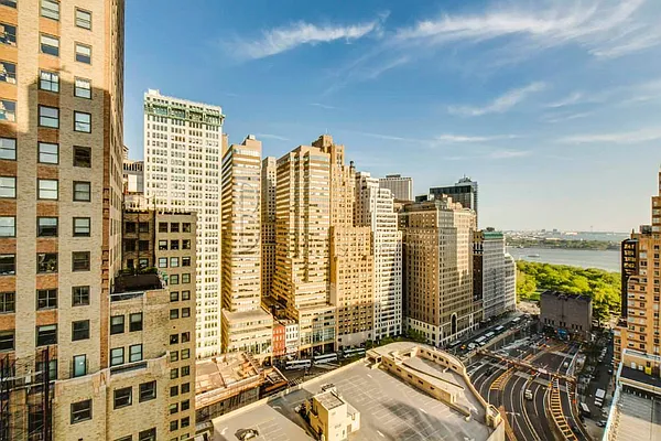 Rented by Bouklis Group | media 20