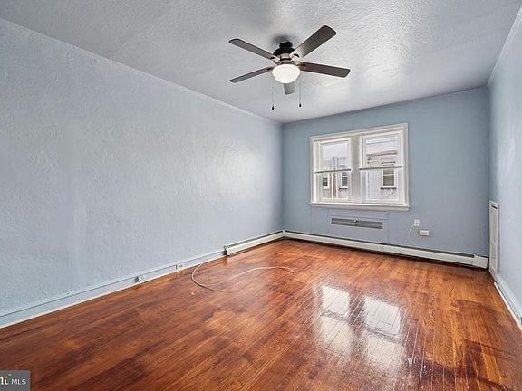 5th image of 5200 W Montgomery Ave #18