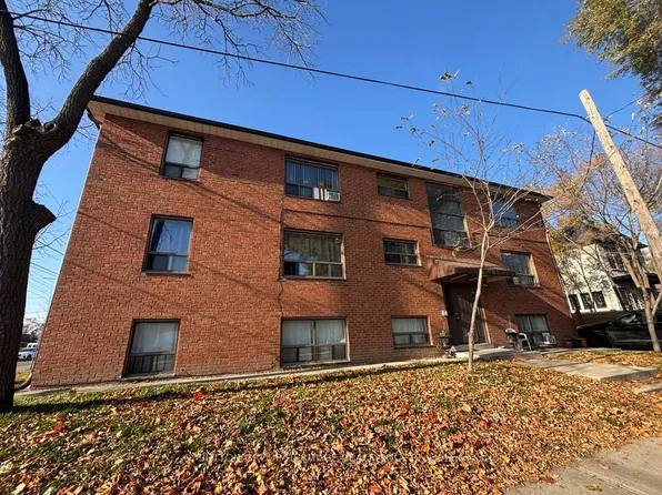 268 Birmingham St #4, Toronto, ON M8V 2E4