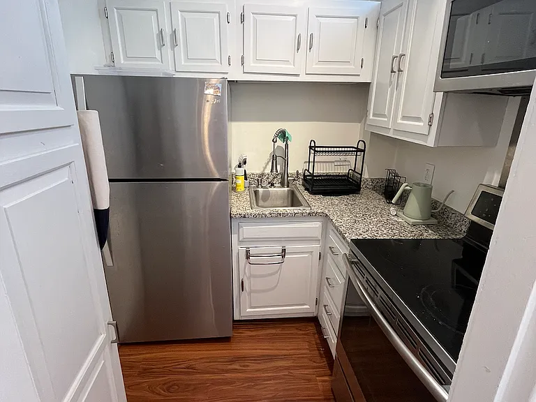 429 Marlborough St #3B — Photo 9
