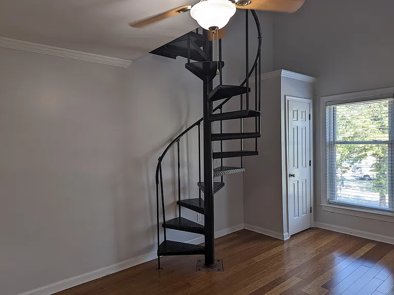 813 Harden St #2 — Photo 7