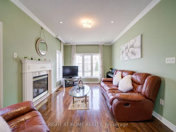 115 Westolivia Trl, Vaughan, ON L4J 0C2