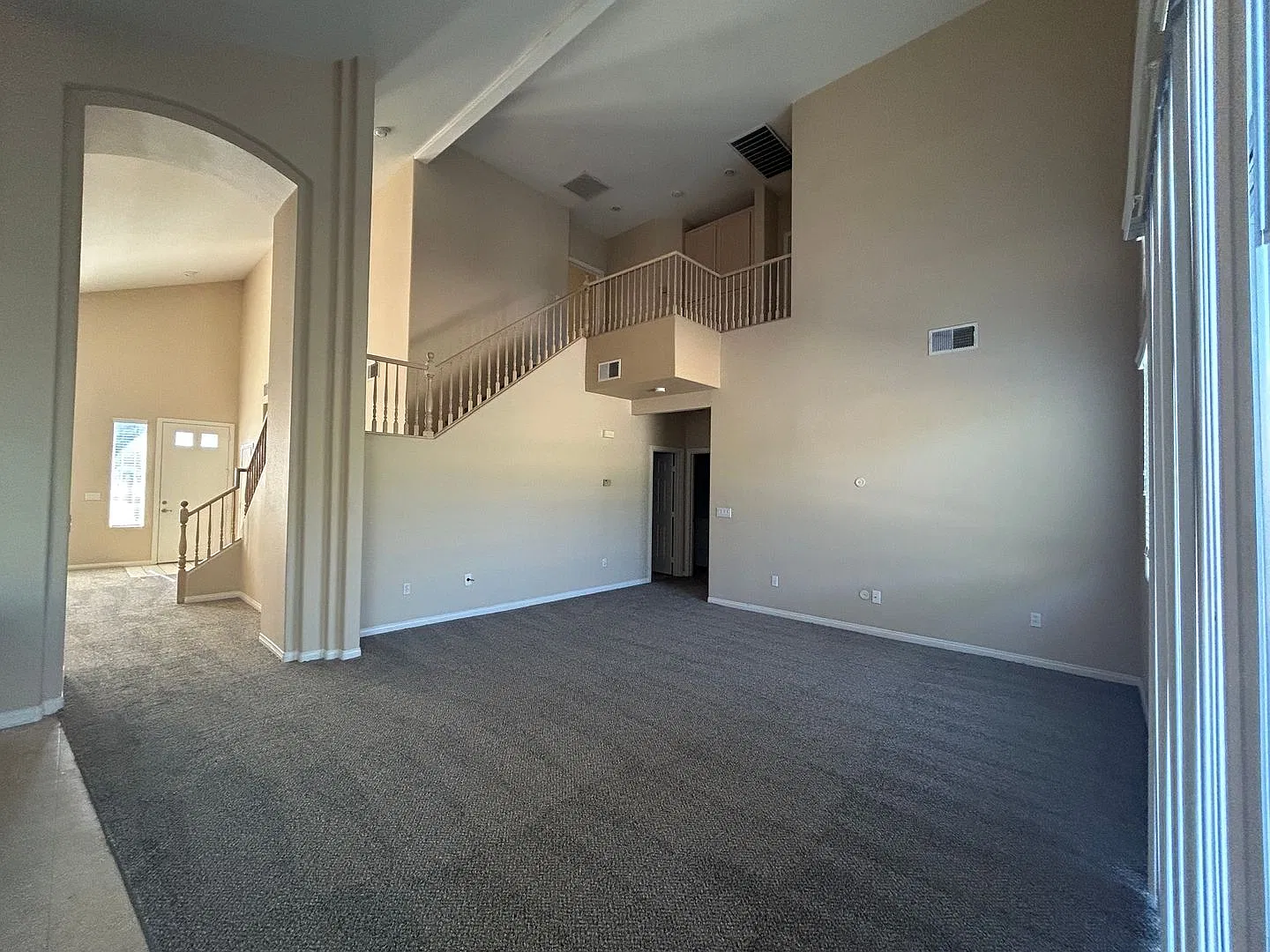 Gated Rhodes Ranch with golf course views — Photo 4