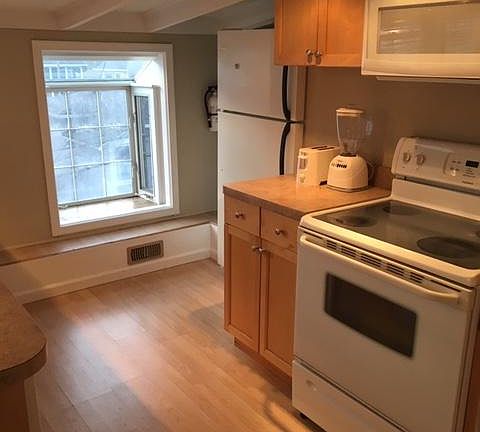 4th image of 711 1st St #3