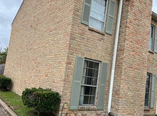 84 W Park West Dr, Houston, TX 77072