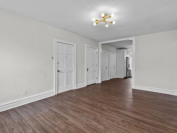 5th image of 4068 Connecticut St #1W