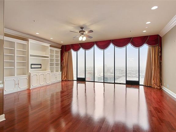 2nd image of 3 Poydras St #10H