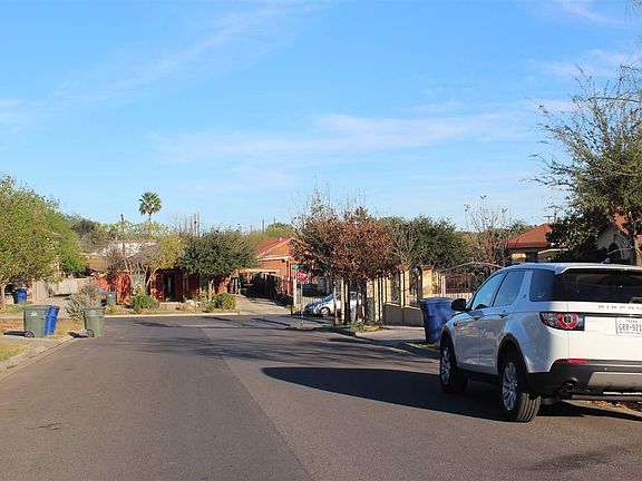 4th image of 2505 Maida Ln