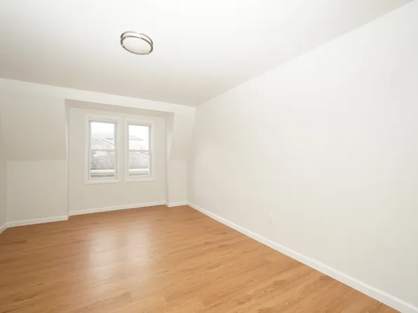 118 Winham Avenue image 3 of 13