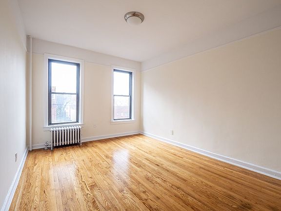 5th image of 190 Waverly Pl APT 5A