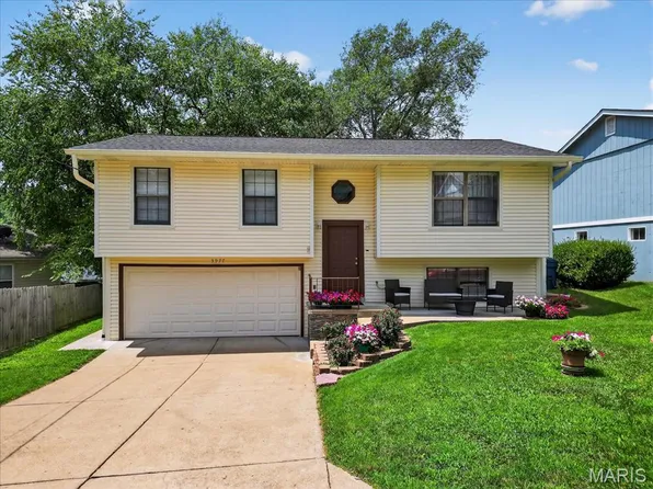 3977 Scott Robert Dr, Arnold, MO 63010