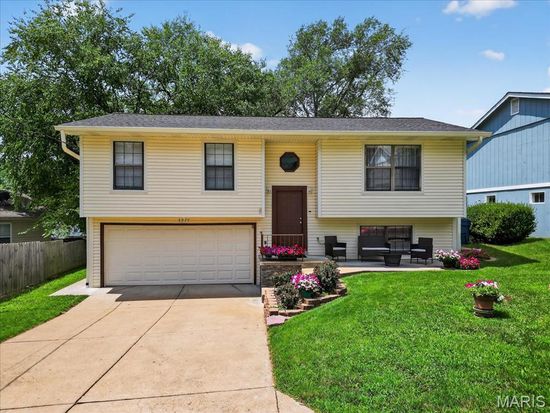 3977 Scott Robert Dr, Arnold, MO 63010