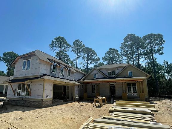 5th image of 729 Breezewood Drive SE
