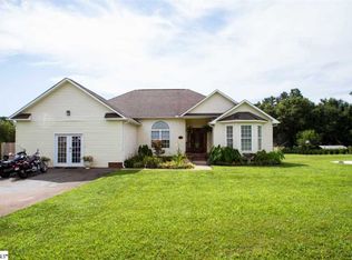 172 Crow Rd, Inman, SC 29349