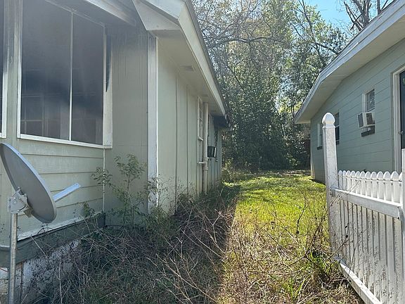 4th image of 629 Osceola St