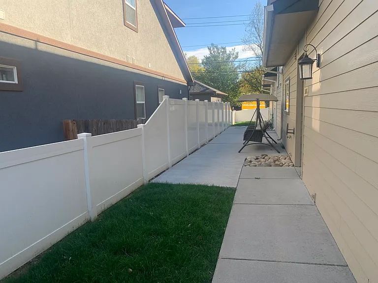 1308 S Manitou Ave — Photo 15