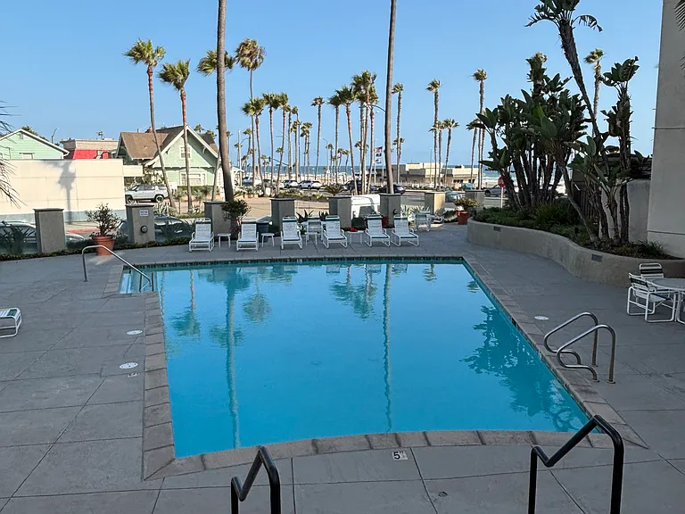 200 Pacific Coast Hwy #3 — Photo 10