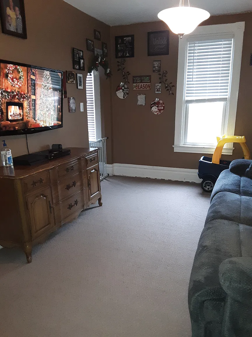 2520 Suffolk St photo 1
