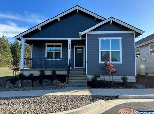 724 SE 44th St, Newport, OR 97366