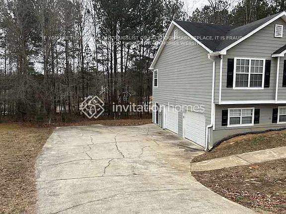 2nd image of 3443 Lumpkin Ct