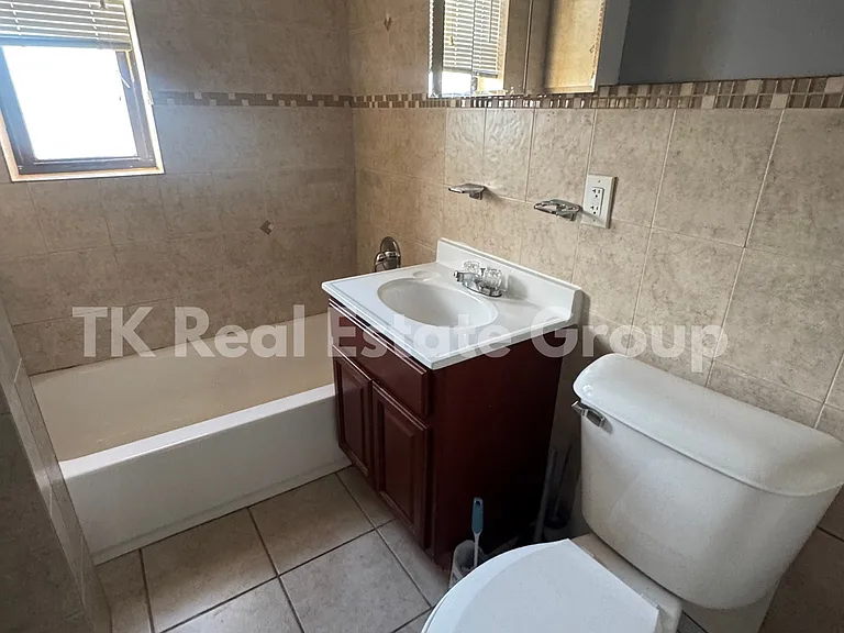 42 W 29th St #4B — Photo 7