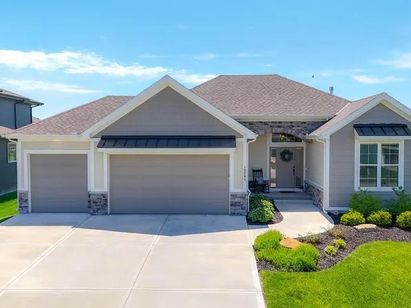 15291 W 172nd Pl, Olathe, KS 66062