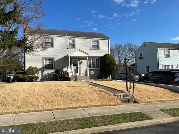 110 Scheivert Ave, Aston, PA 19014