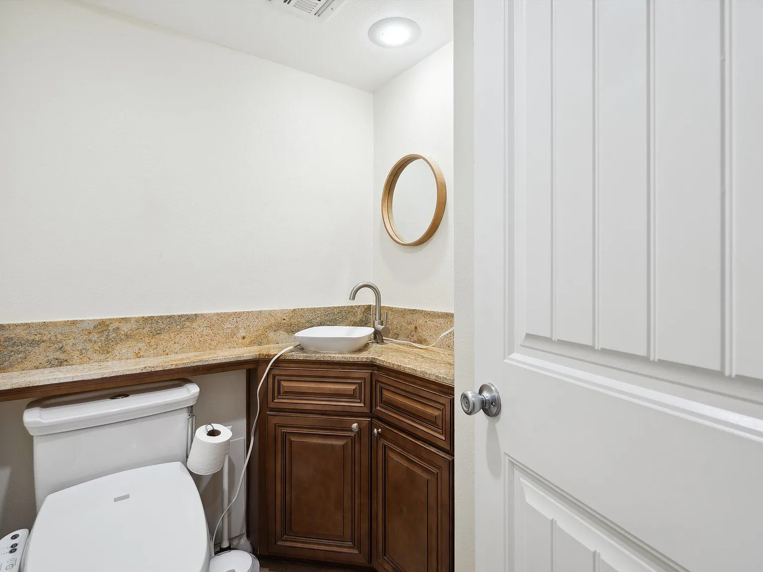 4 bed, 4.5 bath, 3069 sqft, $1,274 — Photo 4