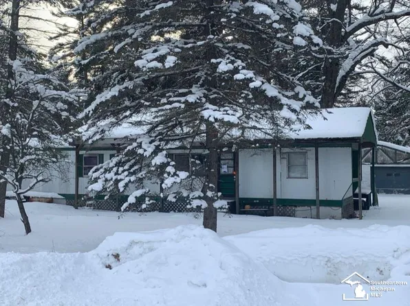 5985 Automobile Rd, Twin Lake, MI 49457