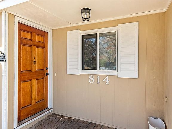 3rd image of 814 N 31st St